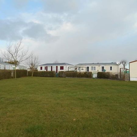 Luxe Vakantiechalet Met Omheinde Tuin Bredene 6Pers Екстер'єр фото